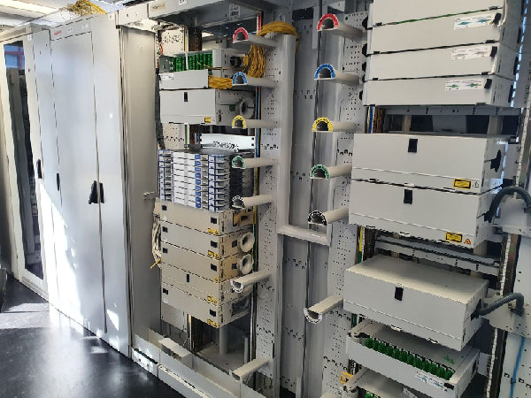 Eigen glasvezel netwerk