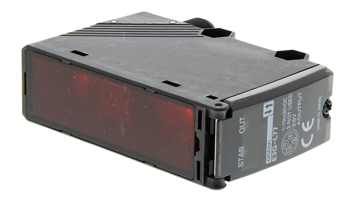 E3ZM-D82